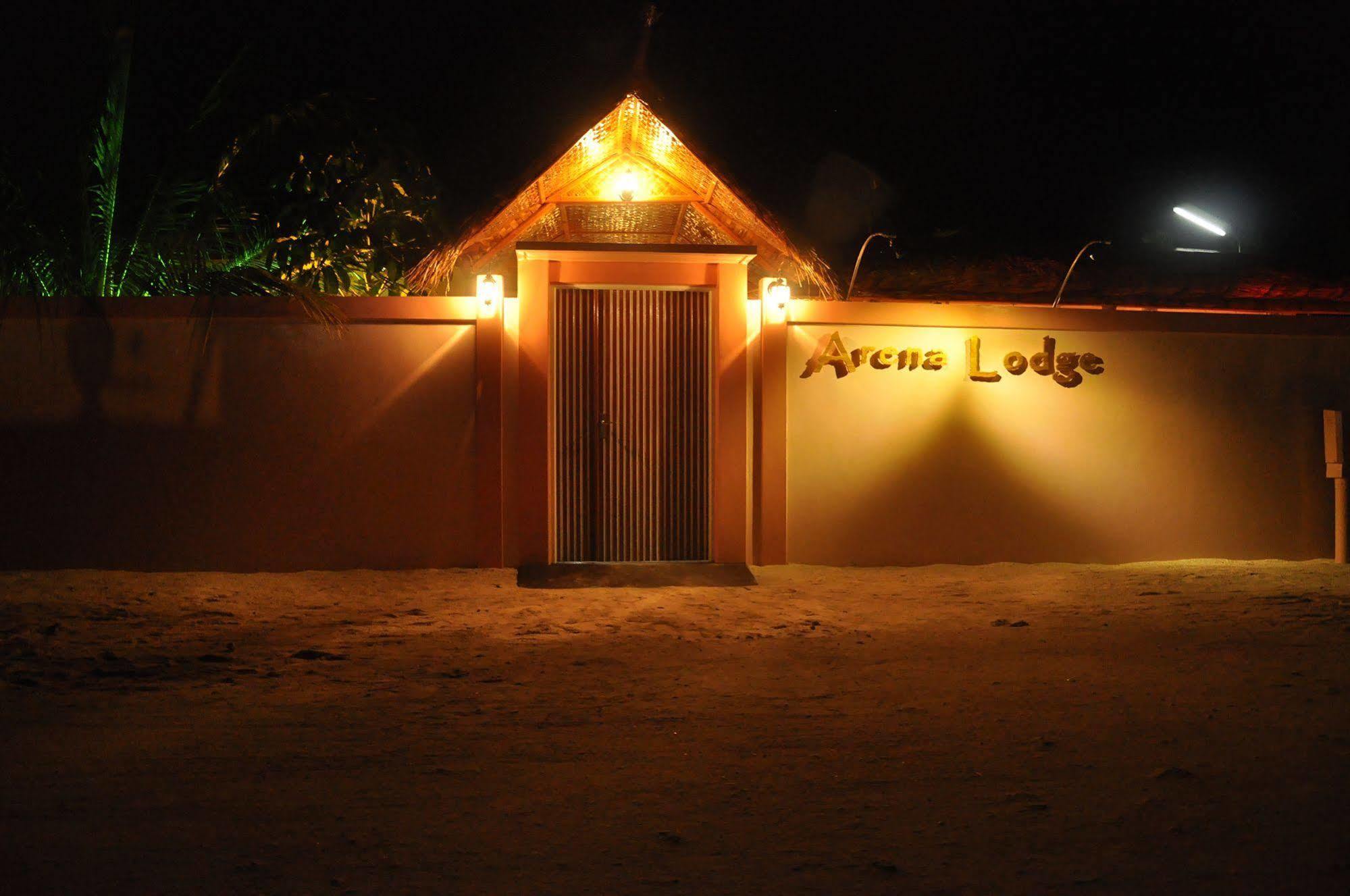 Arena Lodge Sky Maafushi Eksteriør bilde